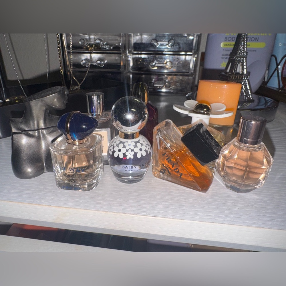 9  mini fragance  bundle